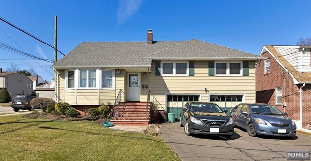 Property Photo:  735 Lewandowski Street  NJ 07071 