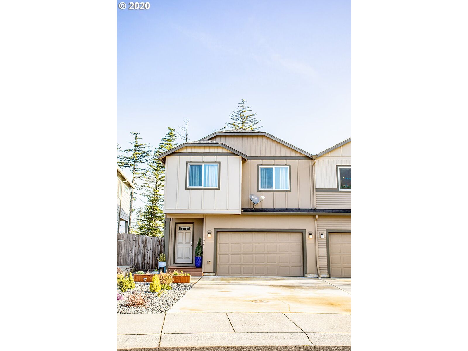 Property Photo:  1244 SE Windsong Dr  OR 97014 