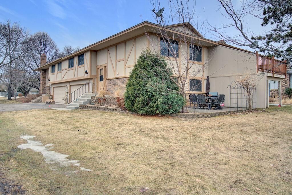 Property Photo: 6923 Ives Lane N MN 55369