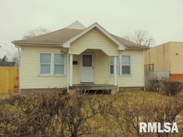 2409 N Sheridan  Peoria IL 61604 photo