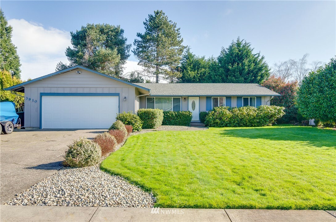 3910 Cherrywood Street  Longview WA 98632 photo