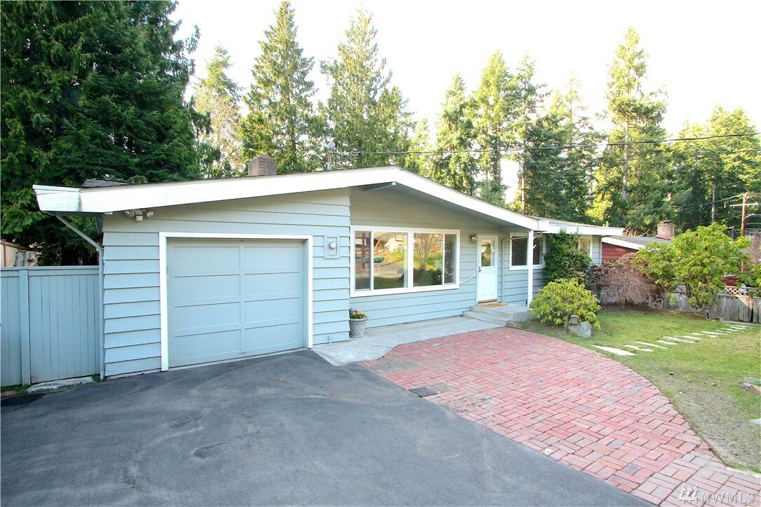 Property Photo:  24024 95th Place W  WA 98020 