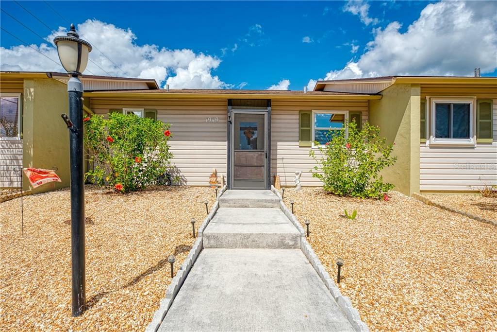Property Photo: 1949 Settlement Road 13 FL 34285