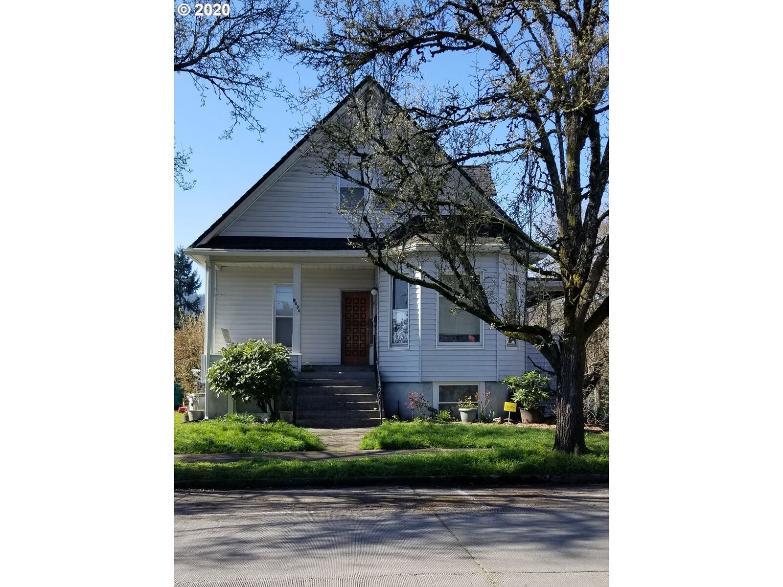 Property Photo:  9036 N Syracuse St  OR 97203 