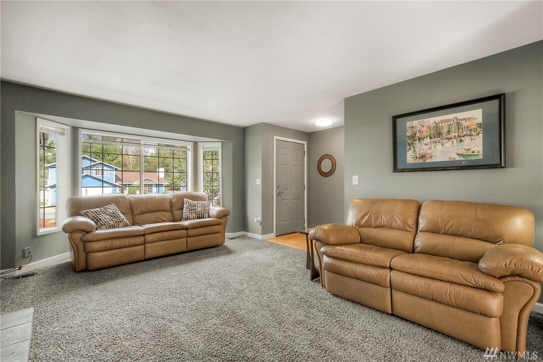 Property Photo: 20312 120th St Ct E WA 98391