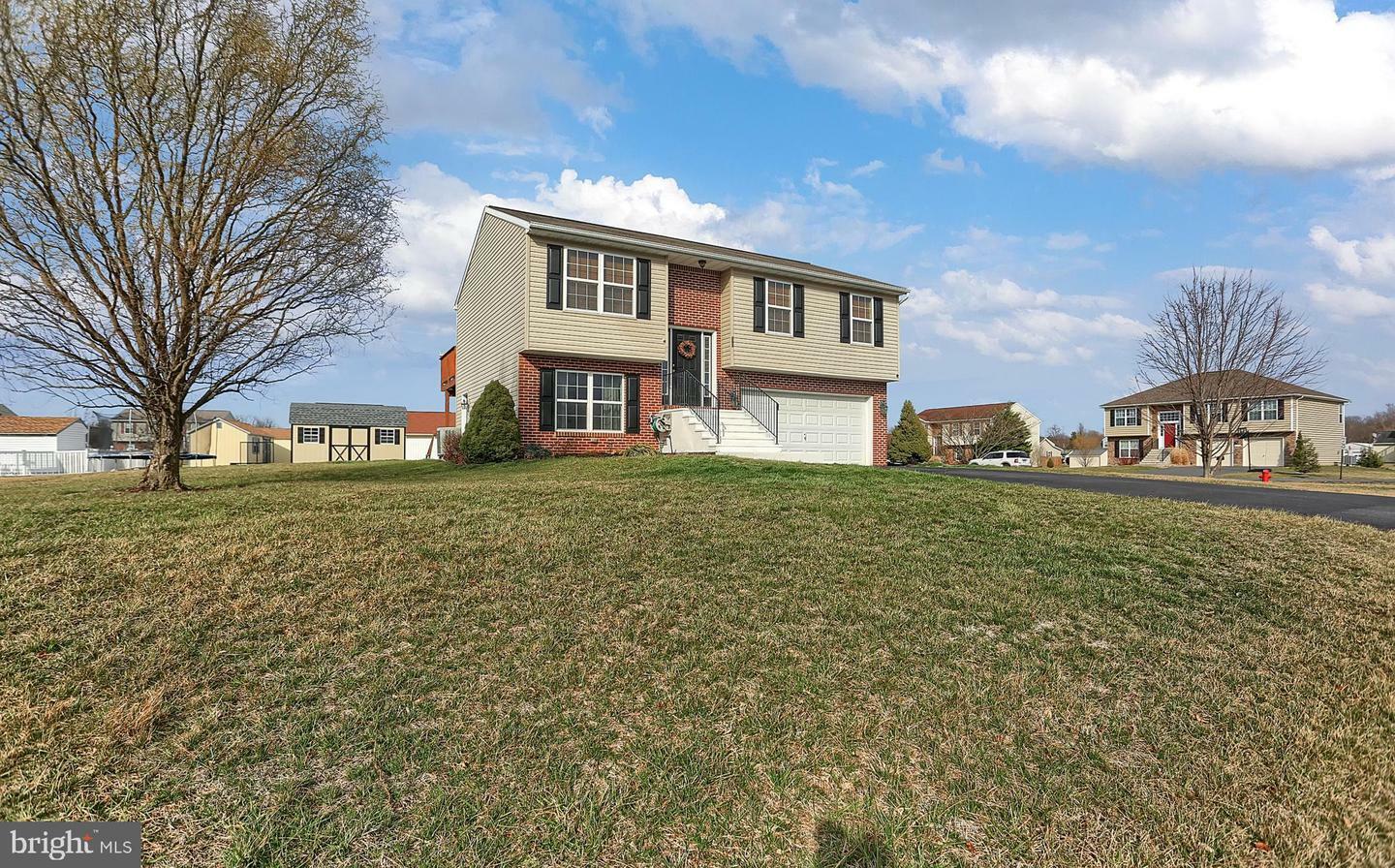 Property Photo: 691 Bristol Drive PA 17225