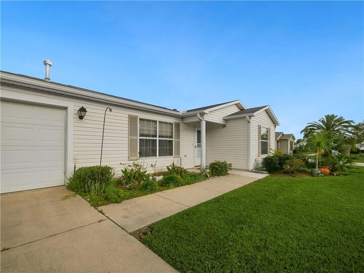 Property Photo: 3327 Atwell Avenue FL 32162