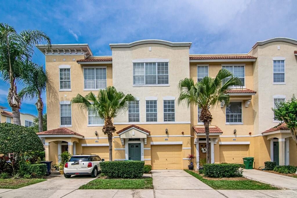 Property Photo: 5631 Gaspar Oaks Drive FL 33611
