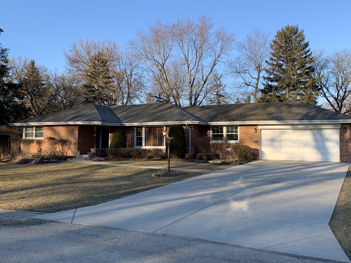 Property Photo:  12122 South 70th Court  IL 60463 