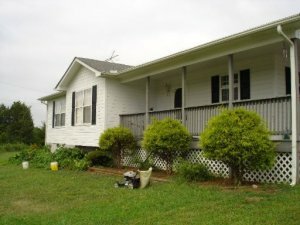 Property Photo:  1425 Calloway Rd  TN 37774 