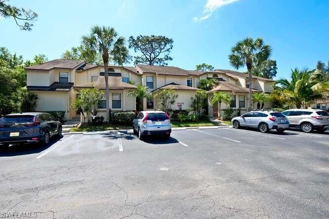 Property Photo:  