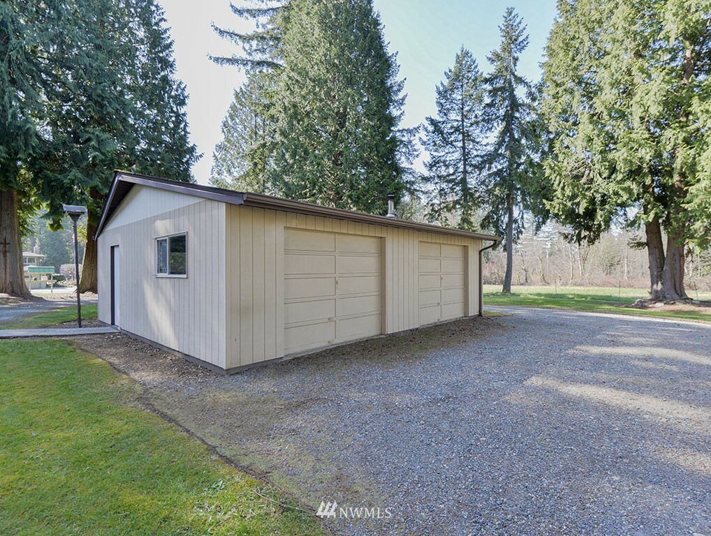 Property Photo: 15256 SE 116th Street WA 98059