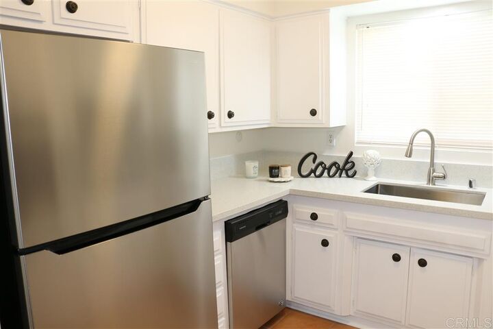 Property Photo:  3615 Vista Bella 14  CA 92057 