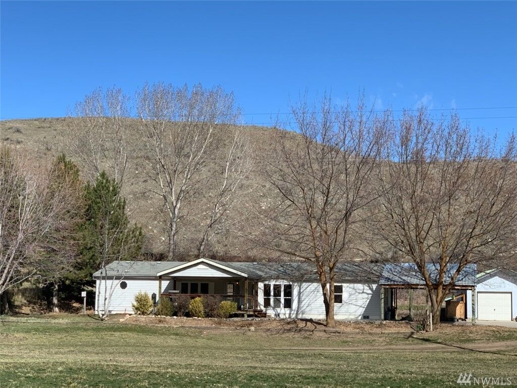 Property Photo: 296 Salmon Creek Rd WA 98840