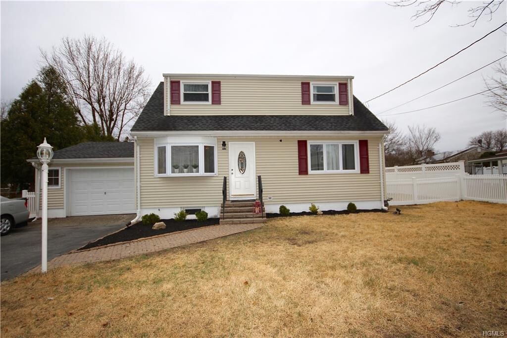 Property Photo:  4 Ann Place  NY 10950 