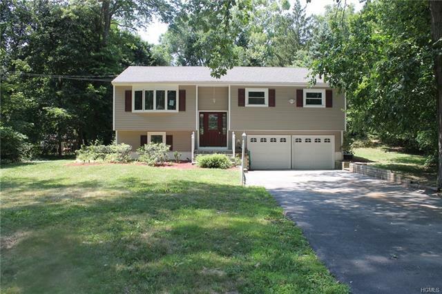 Property Photo:  22 Cady Lane  NY 12590 