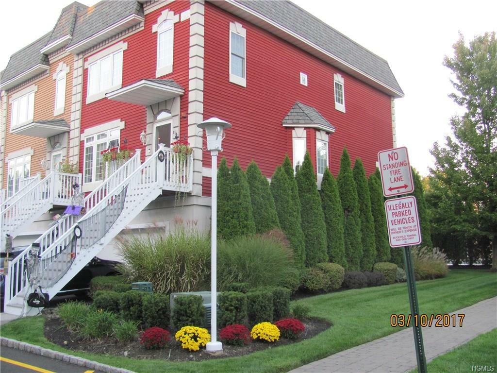 81 Alexander Court  Nanuet NY 10954 photo