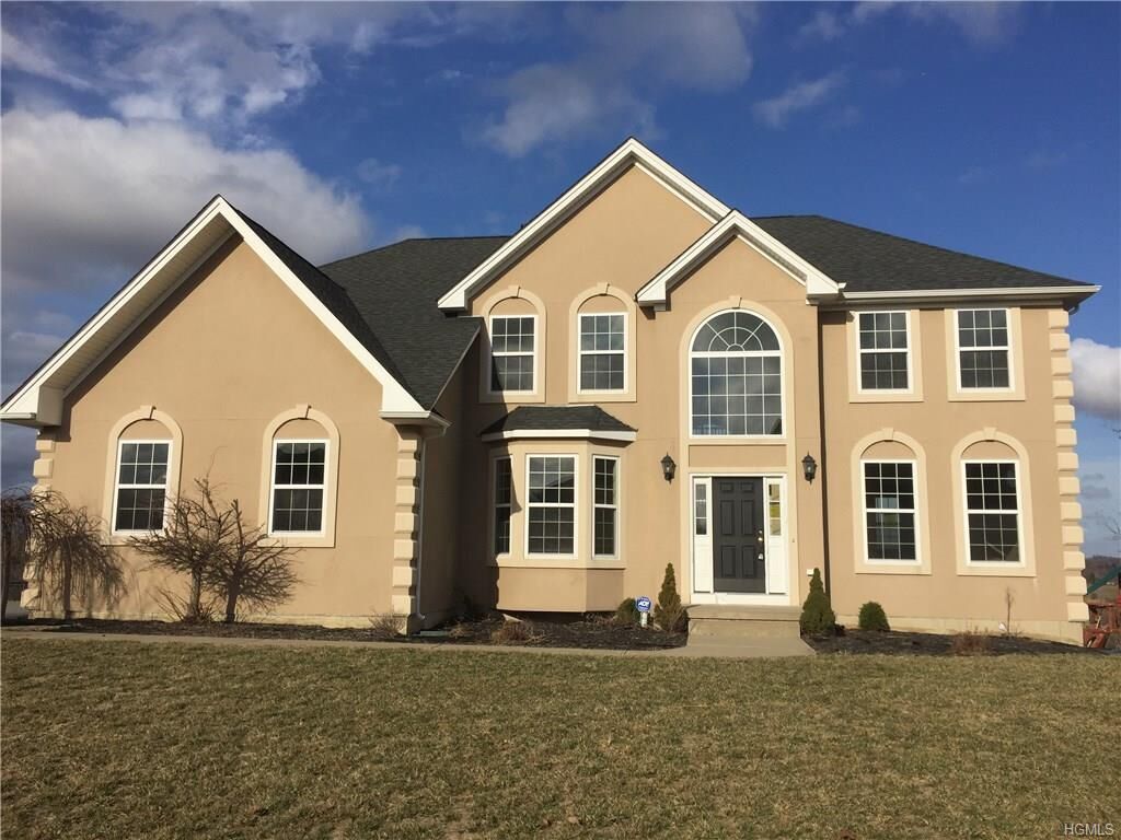 Property Photo:  27 Hill View Drive  NY 10921 