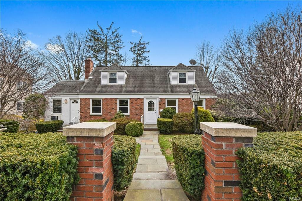 Property Photo: 67 Parkview Avenue E NY 10604