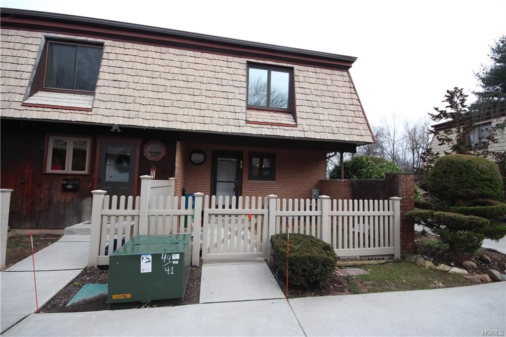 Property Photo:  10 Heritage Drive  NY 10956 