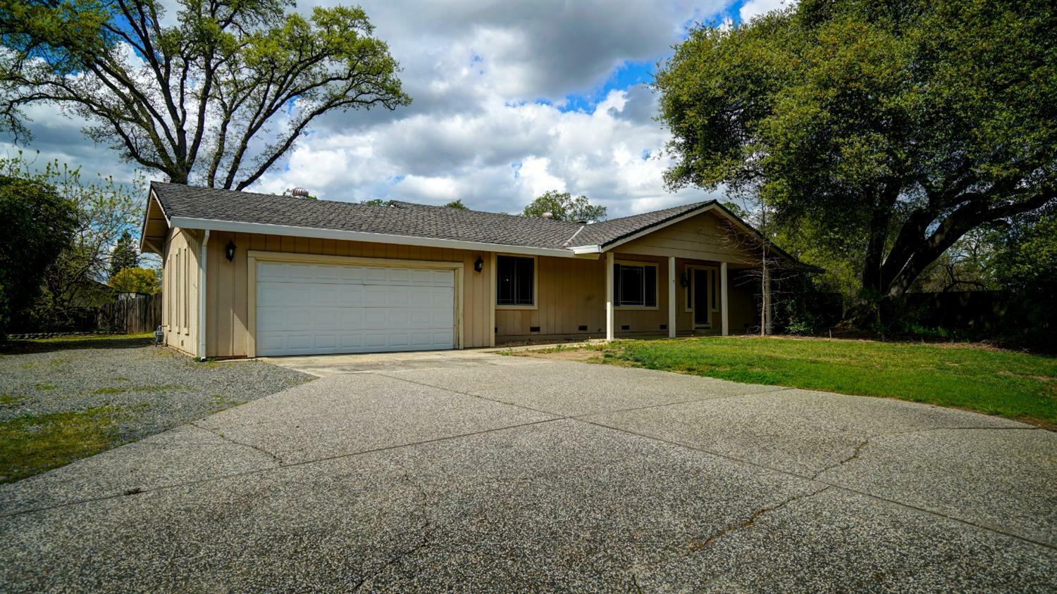 Property Photo: 4315 Whispering Oak Court CA 95746