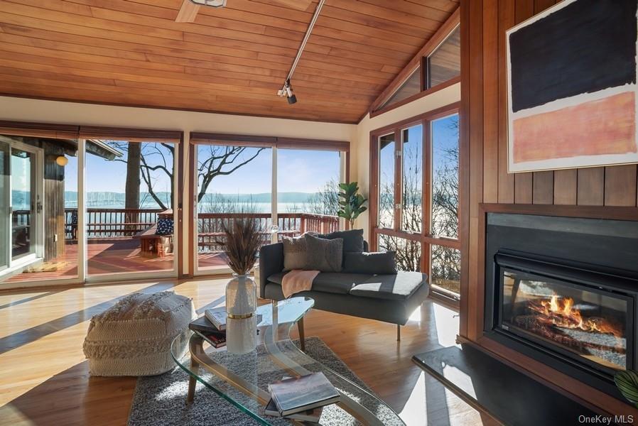 Property Photo: 915 Route 9W S NY 10960