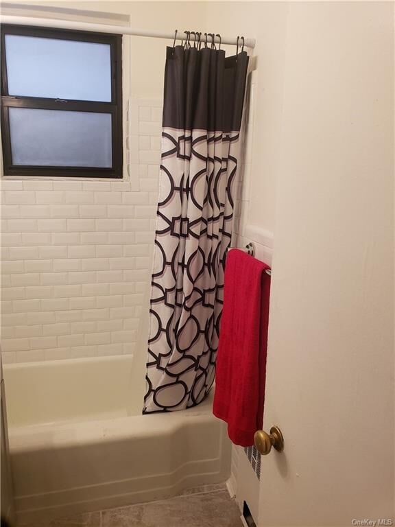 Property Photo:  10 Broadway 1B  NY 10601 