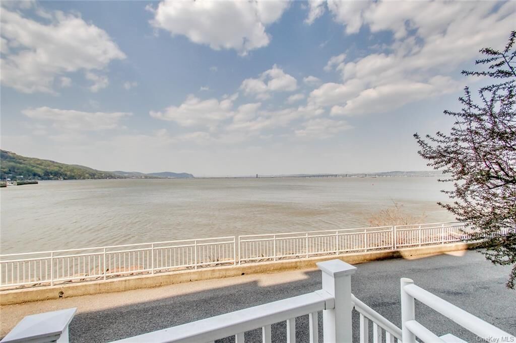 Property Photo: 54 Harbor Cove NY 10968
