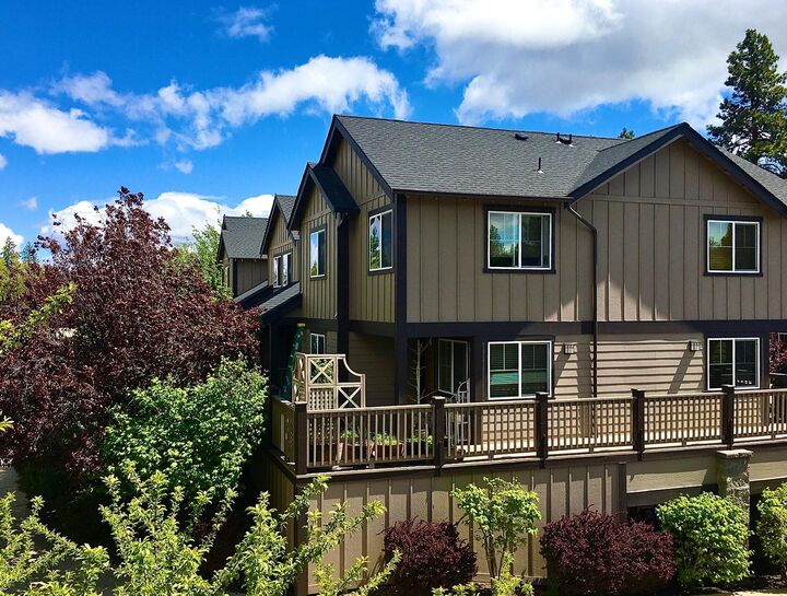 1925 NW Monterey Pines Drive Unit 5  Bend OR 97703 photo