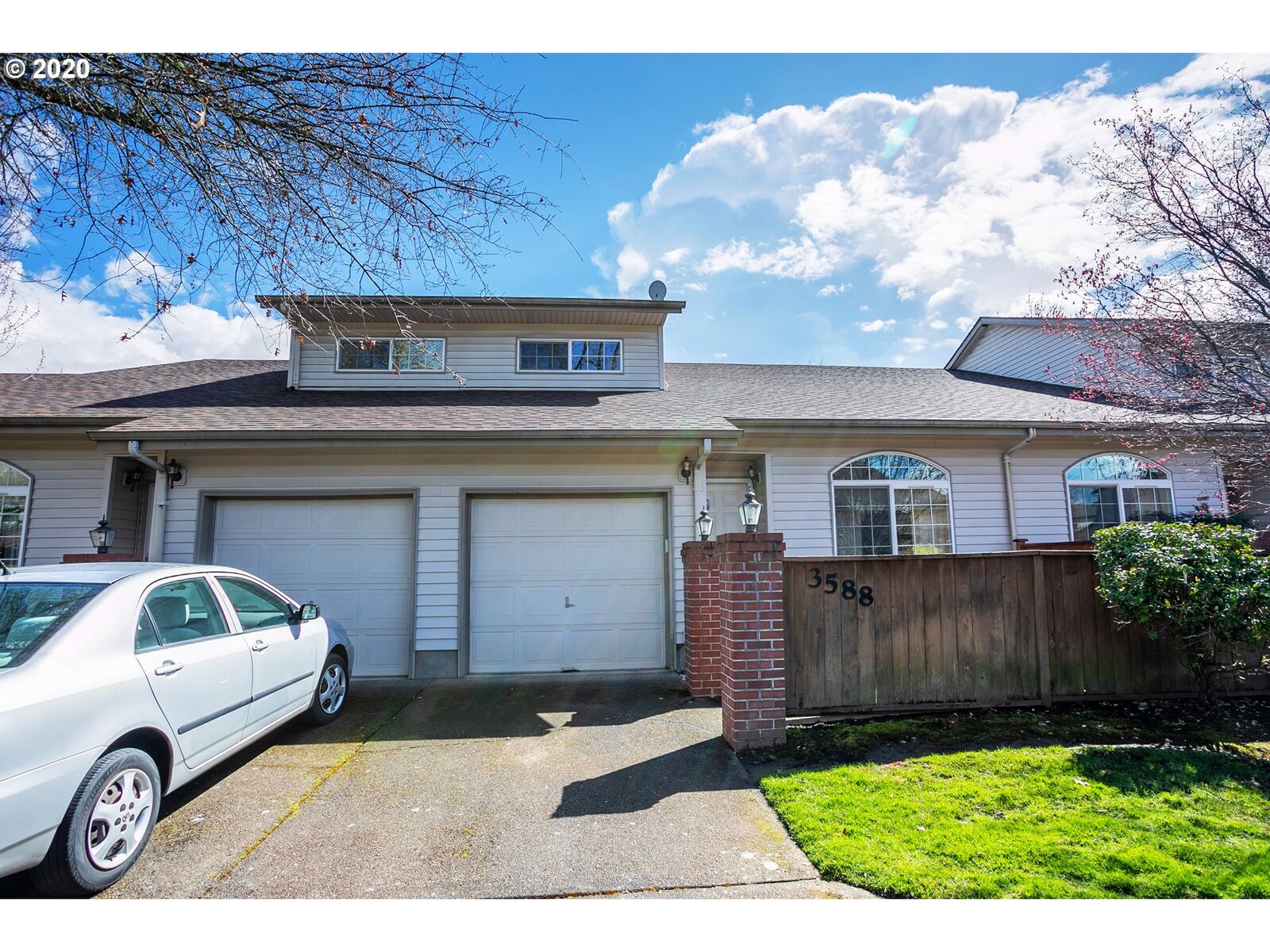 Property Photo: 3588 Westleigh St OR 97405