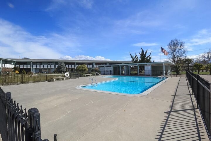 737 Stevens Street 106  Medford OR 97504 photo