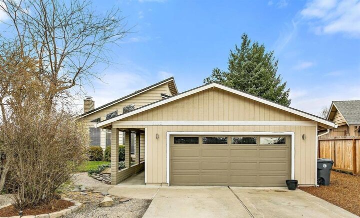 1112 Tara Circle  Medford OR 97504 photo