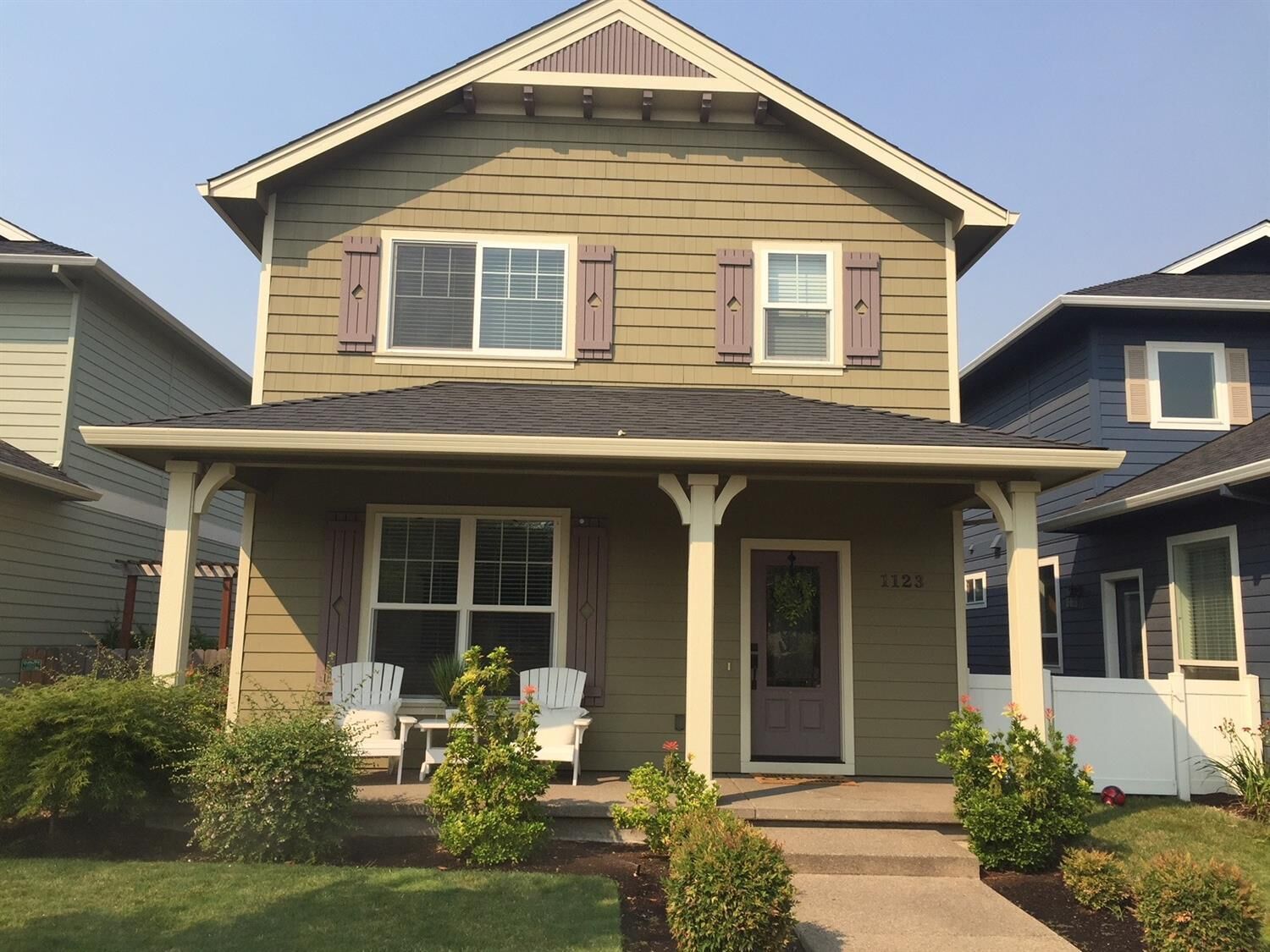 Property Photo: 1123 N Haskell Street OR 97502