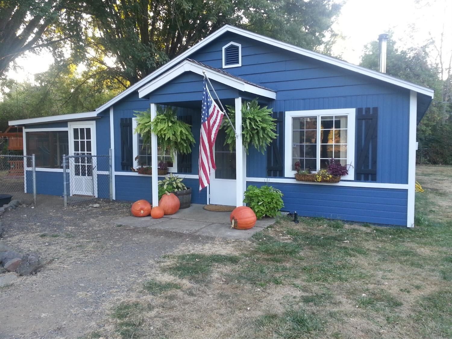 Property Photo:  5020 Brownsboro Highway  OR 97524 