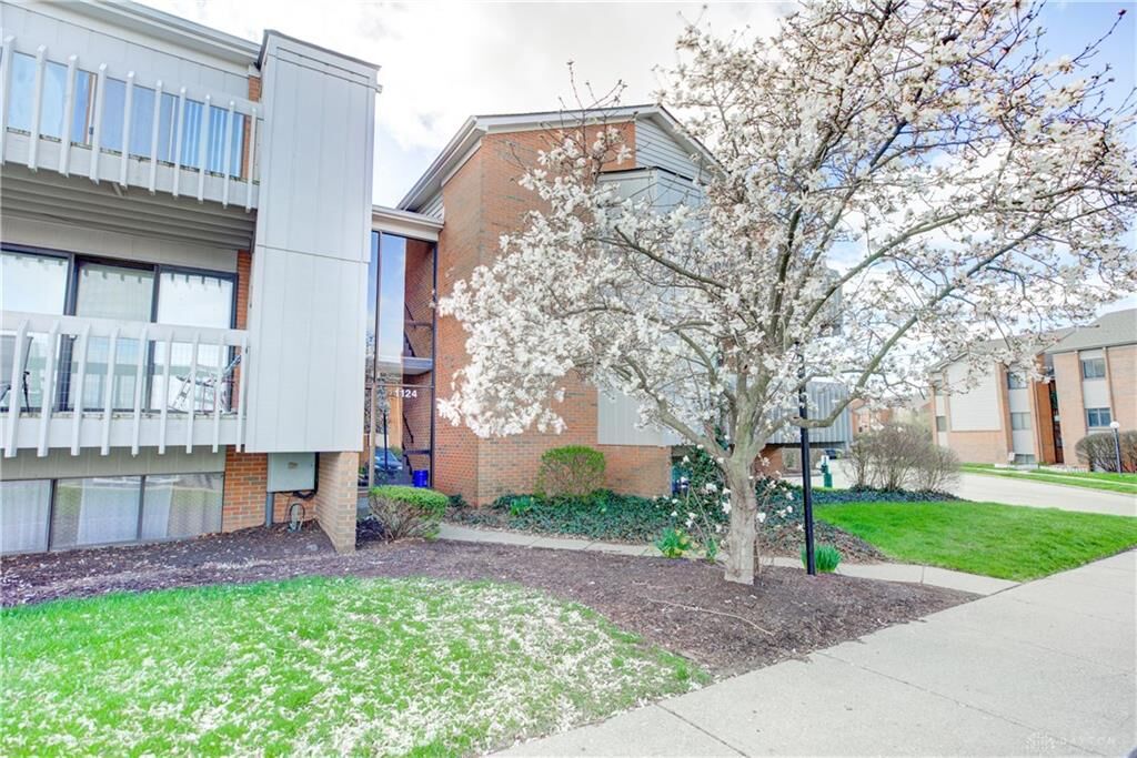 Property Photo:  1124 Eagle Feather Circle B  OH 45449 