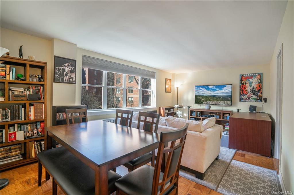 Property Photo:  25 Franklin Avenue 6F  NY 10601 