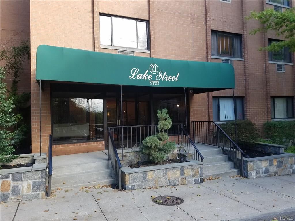Property Photo:  21 Lake Street 3F  NY 10603 