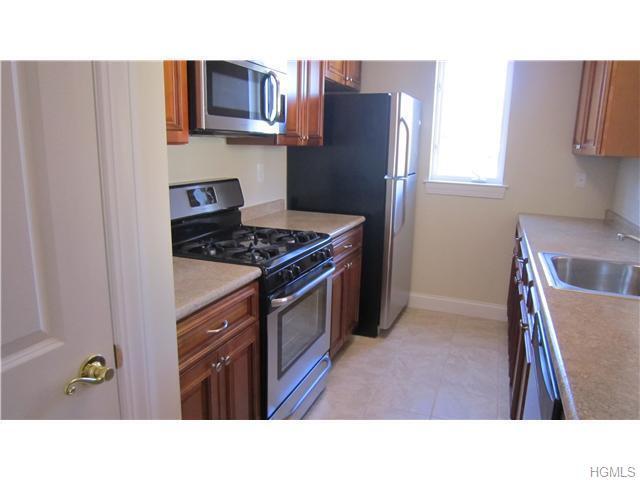 Property Photo: 318 Tondo Circle NY 10926