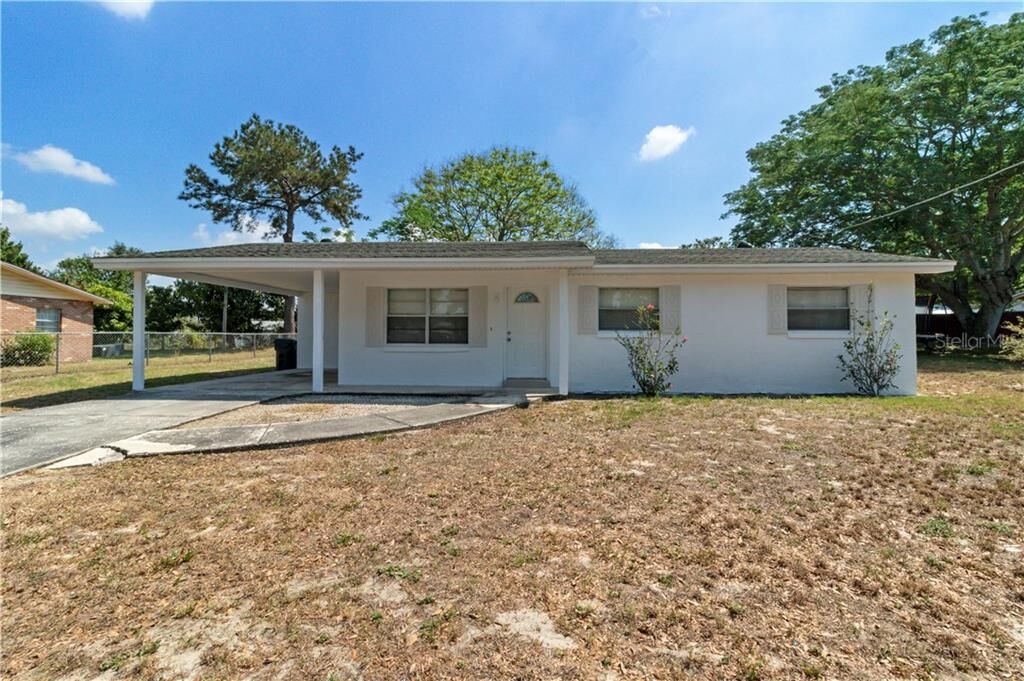 Property Photo:  815 Everett Street  FL 33850