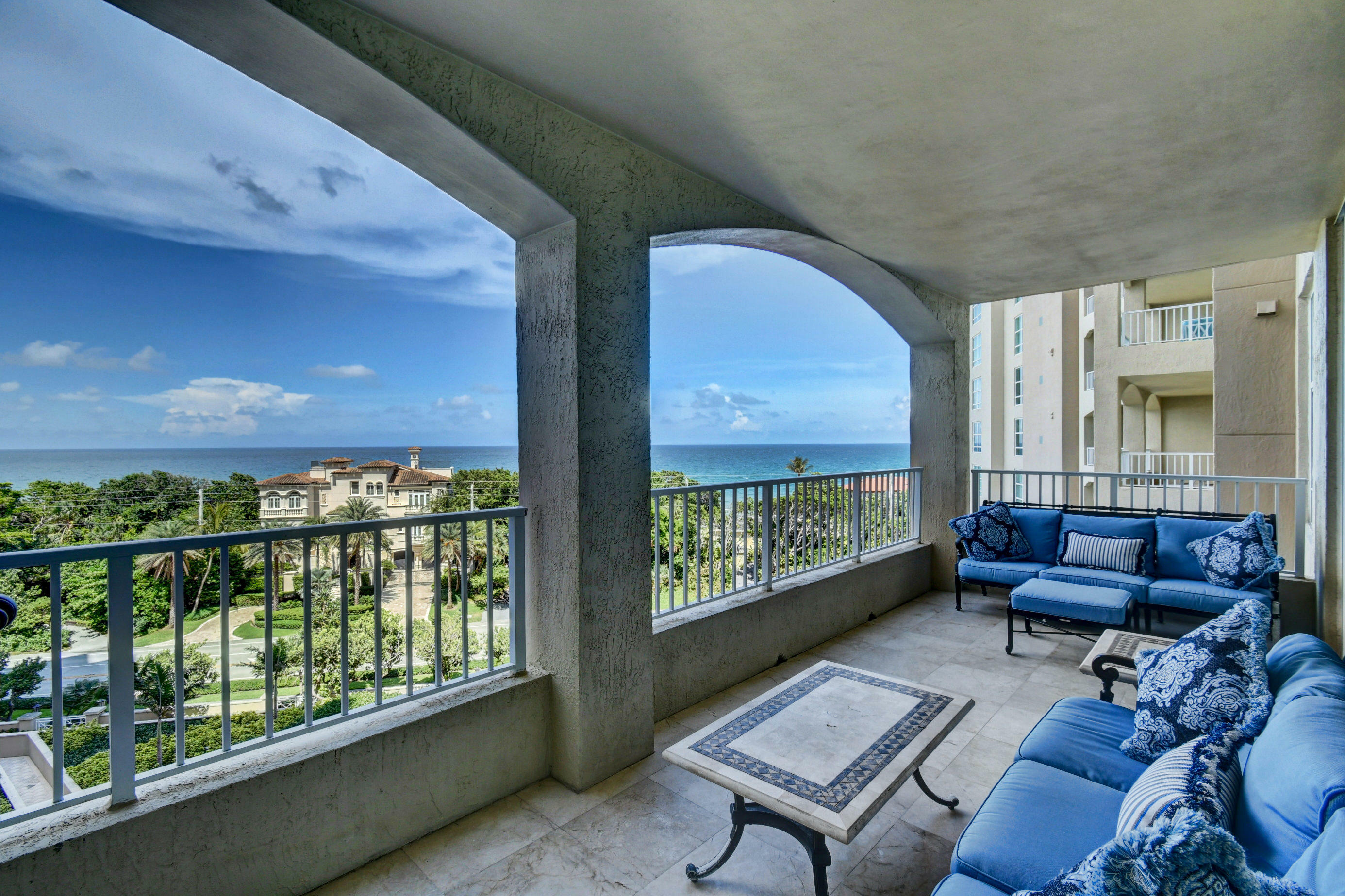 Property Photo: 3740 S Ocean Boulevard 604 FL 33487