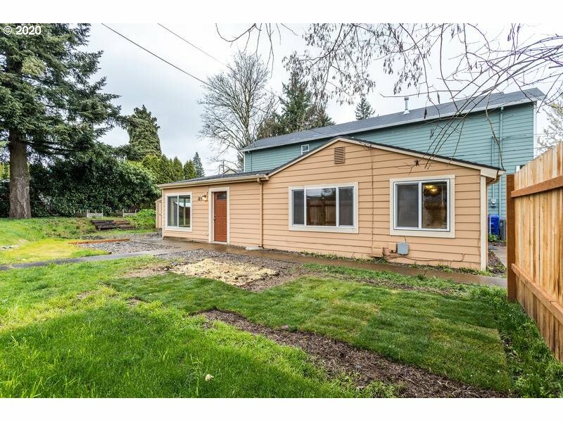 Property Photo:  1234 SE 117th Ave  OR 97216 