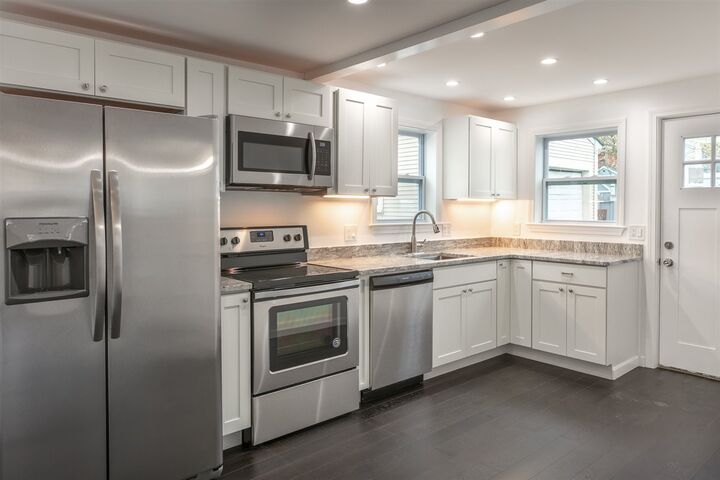 Property Photo: 9 Guyer Street NH 03766