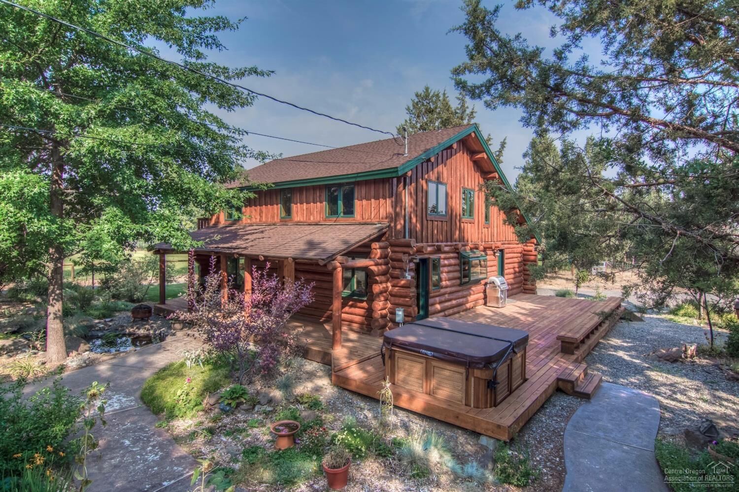 Property Photo: 18762 Ridge Crest Road OR 97701
