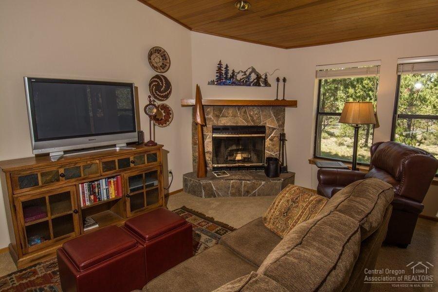 Property Photo: 17772 West Core Road OR 97707