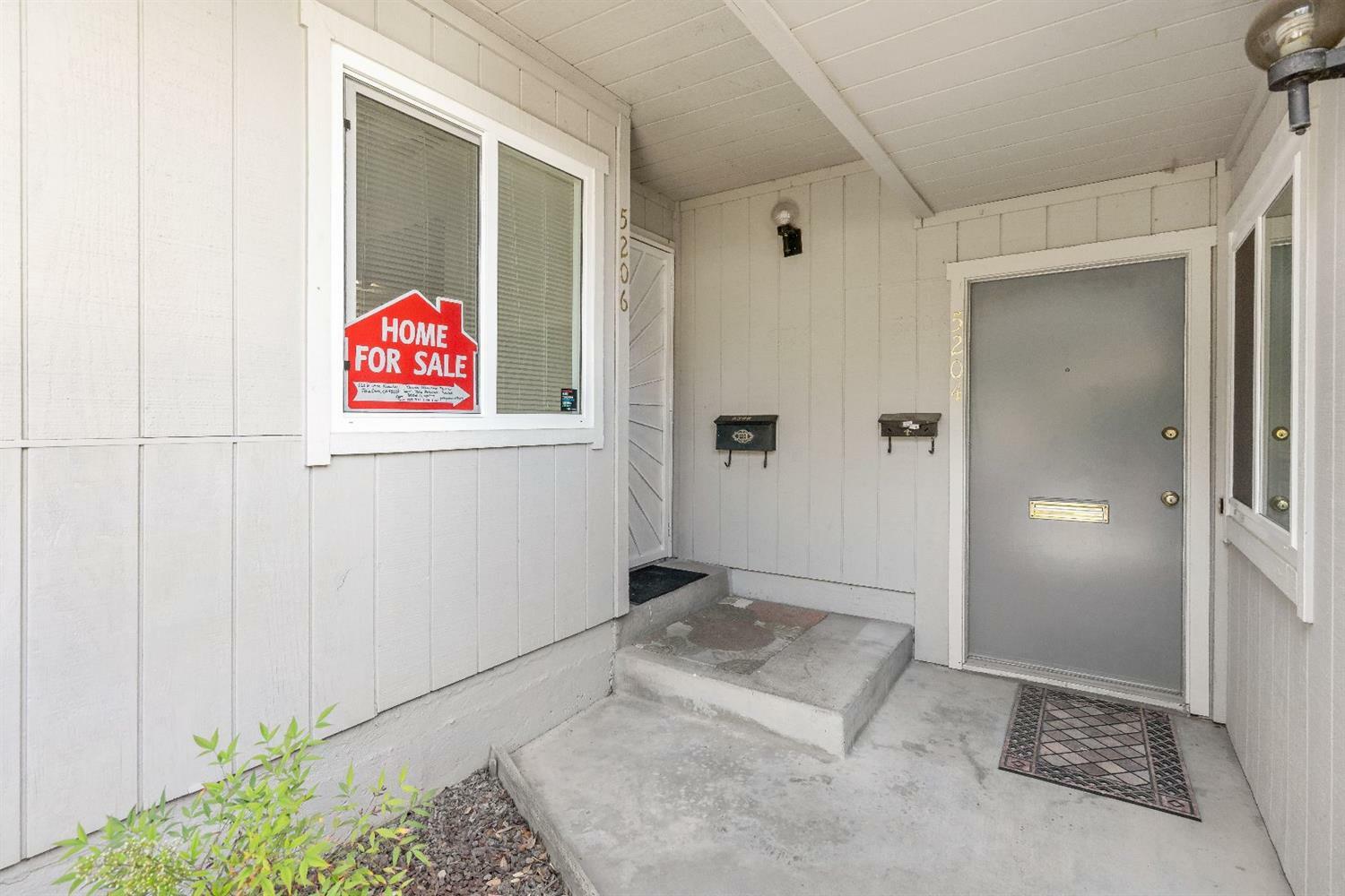 Property Photo:  5206 Lake Knoll Lane  CA 95628 