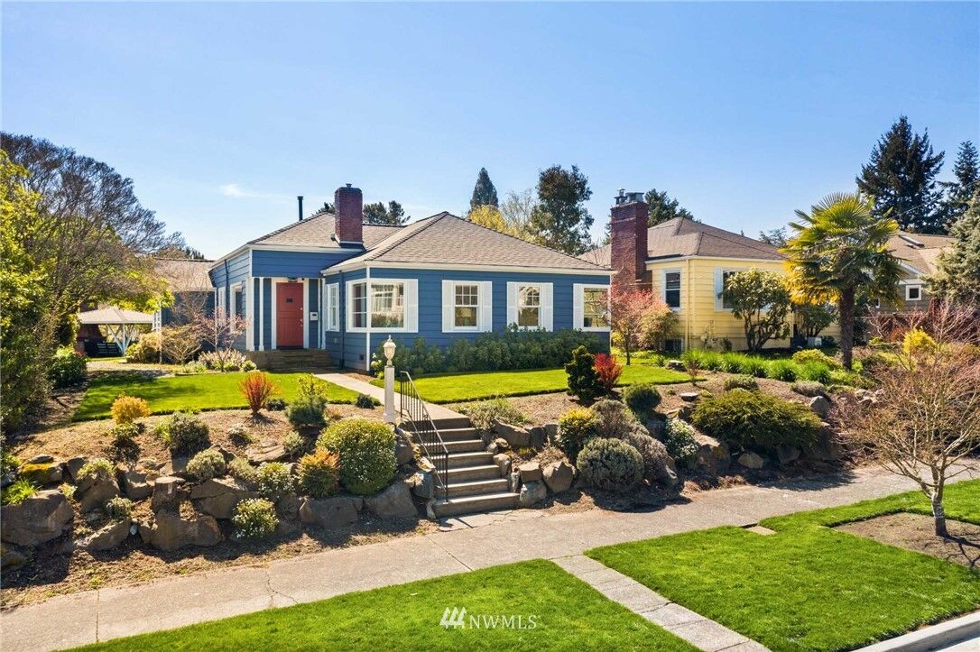Property Photo: 1557 NE 76th Street WA 98115