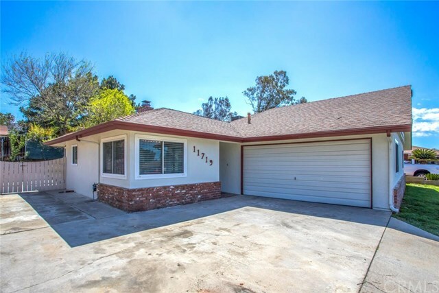 Property Photo: 11719 Auburn Avenue CA 92399