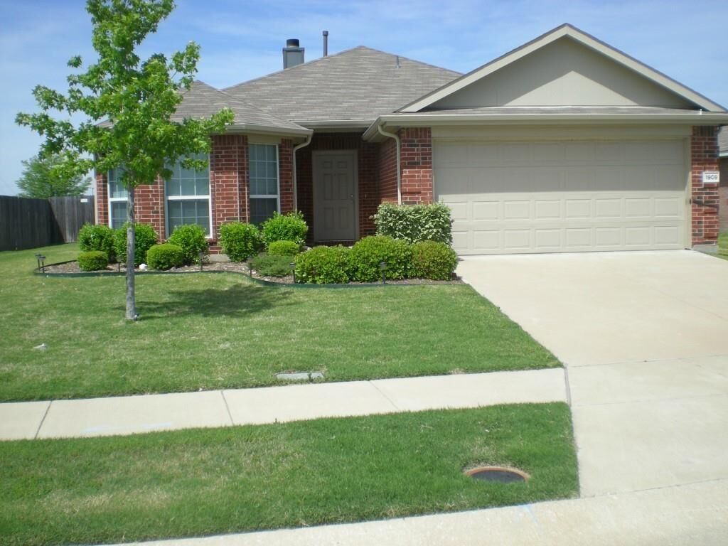 Property Photo: 1909 Clinton Drive TX 75070