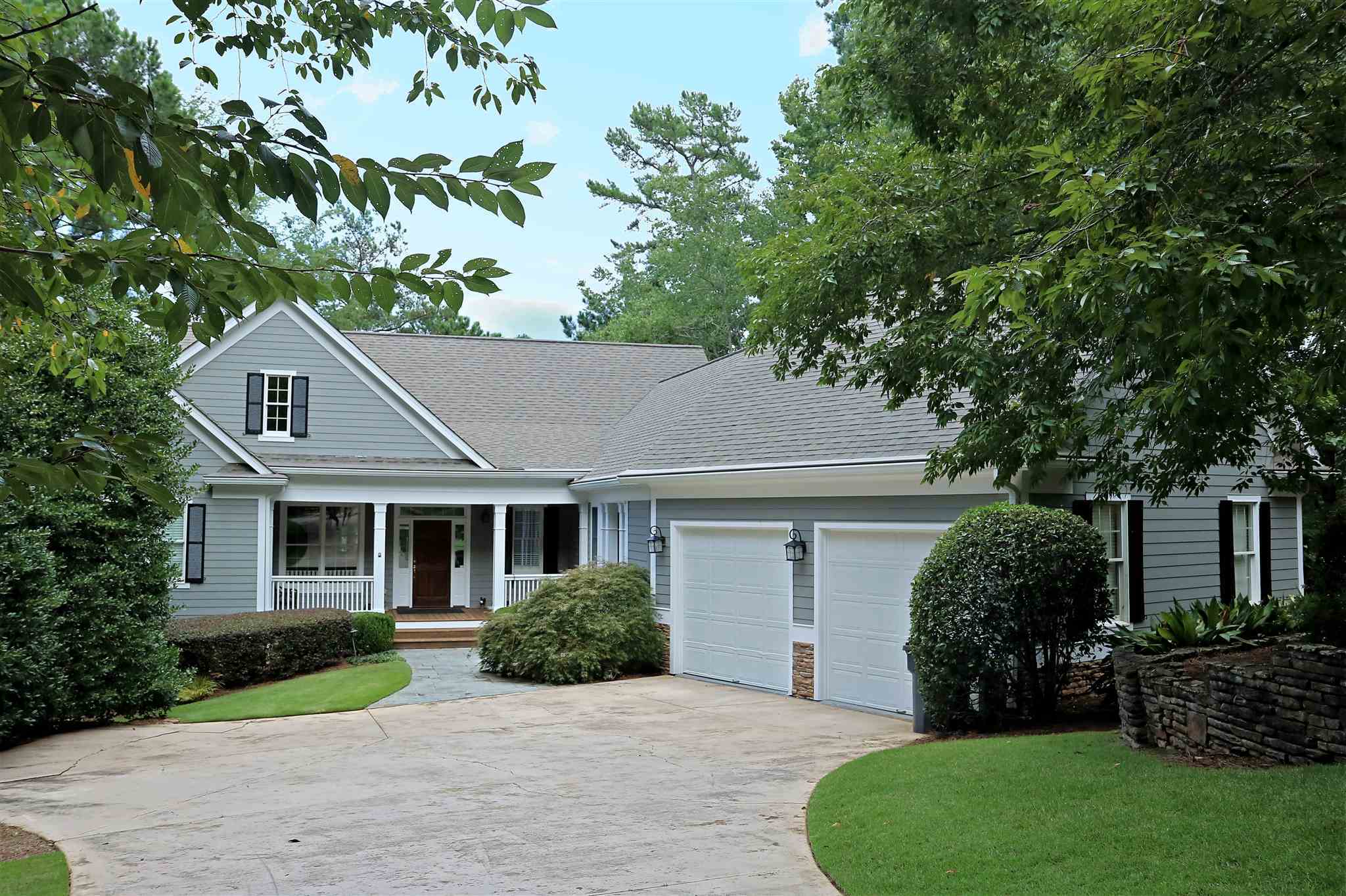 Property Photo: 1050 Plantation Point Drive GA 30642