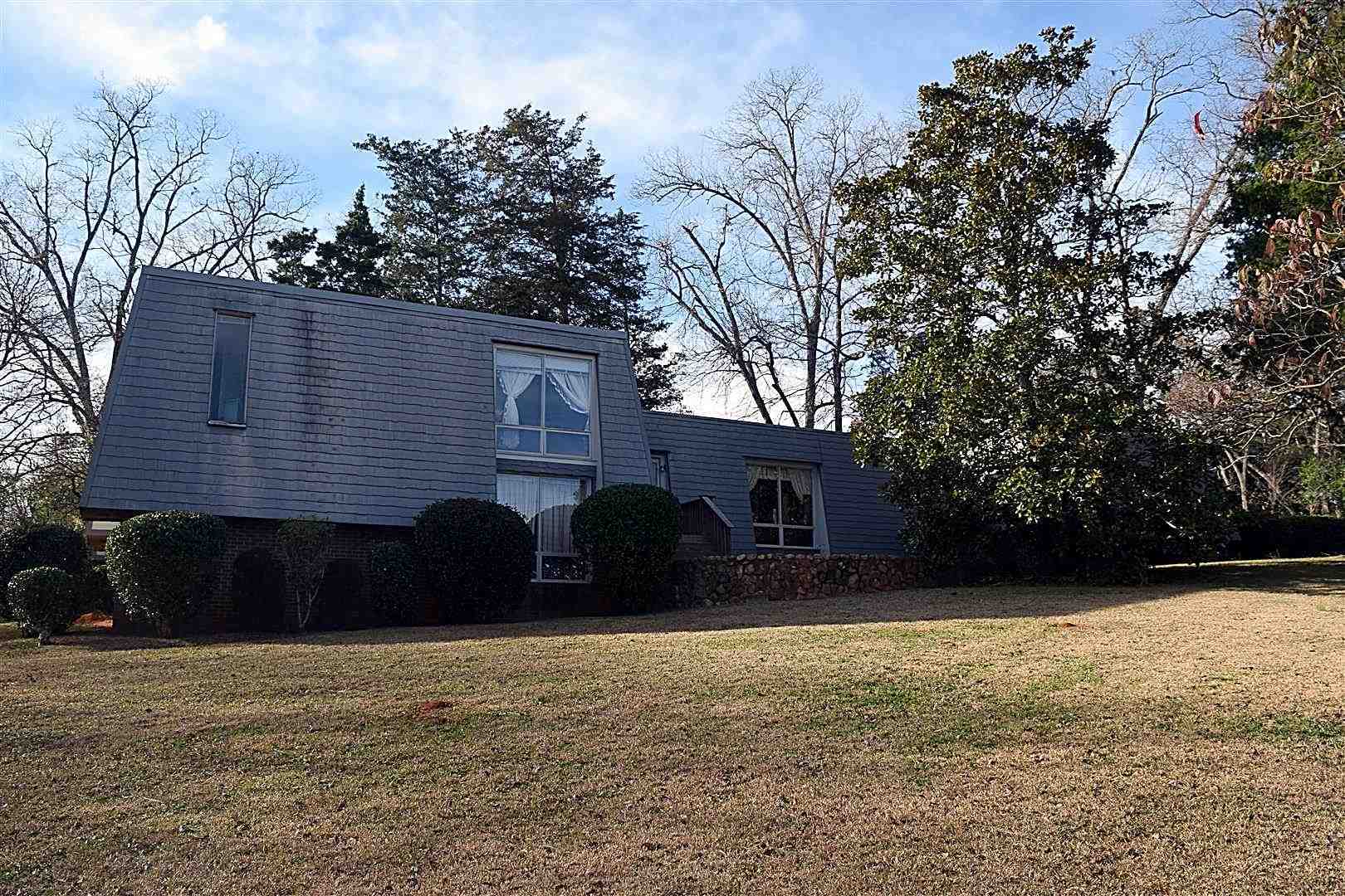 Property Photo: 201 N Lafayette Street GA 31024